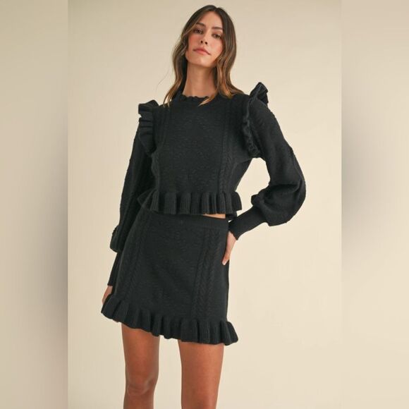 998. RUFFLE KNIT TOP AND SKIRT SET (FLORAL BEIGE) - Picture 2 of 8